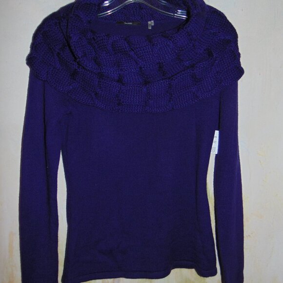 Similar items Sponsored Feedback on our suggestions | See all   Tahari Sweater W - Picture 10 of 10